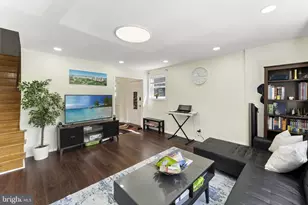 221 Juniper Rd, Havertown, PA 19083 - Photo 4