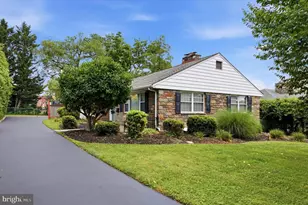 276 Ellis Rd, Havertown, PA 19083 - Photo 2