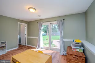 697 Cherry Tree Rd, Upper Chichester, PA 19014 - Photo 30