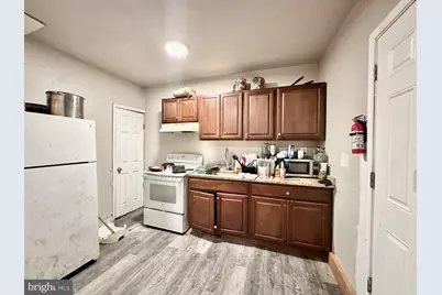 1028 McDowell Avenue, Chester, PA 19013 - Photo 4