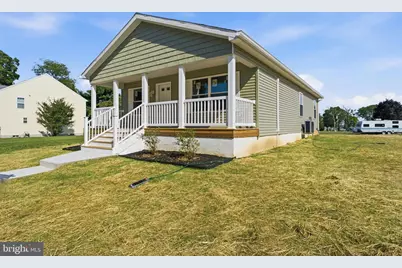 12 Market Lane, Marcus Hook, PA 19061 - Photo 2
