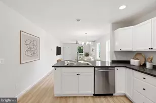 38 Market Ln, Marcus Hook, PA 19061 - Photo 24