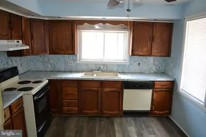 530 Pershing Avenue, Collingdale, PA 19023 - Photo 20
