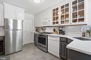 638 Georges Ln, Ardmore, PA 19003 - Photo 8