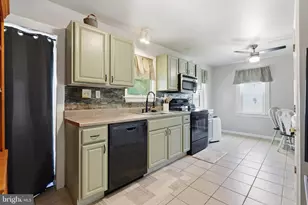 2418 4th Ave, Upper Chichester, PA 19061 - Photo 10