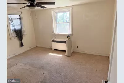 1123 Chester Pike, Crum Lynne, PA 19022 - Photo 8
