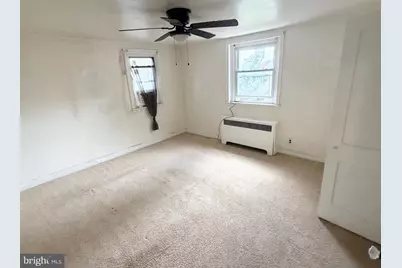 1123 Chester Pike, Crum Lynne, PA 19022 - Photo 6