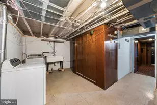 425 Arlington Ave, Upper Darby, PA 19082 - Photo 24