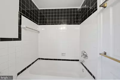 725 Irvington Place, Chester, PA 19013 - Photo 14