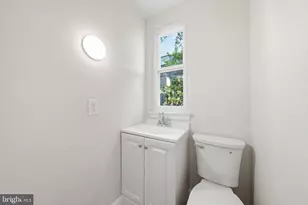 725 Irvington Pl, Chester, PA 19013 - Photo 6