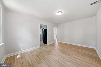 725 Irvington Place, Chester, PA 19013 - Photo 6