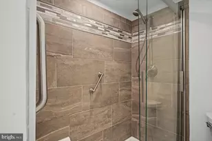 239 E Chelsea Cir, Newtown Square, PA 19073 - Photo 18