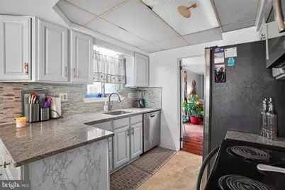 971 Putnam Boulevard, Wallingford, PA 19086 - Photo 6
