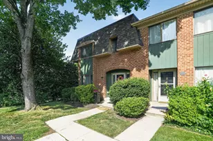 971 Putnam Blvd, Wallingford, PA 19086 - Photo 1