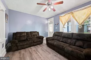 36 E Washington Ave, Clifton Heights, PA 19018 - Photo 4