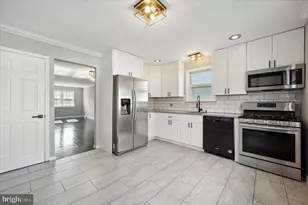 725 Mt Vernon Ave, Folsom, PA 19033 - Photo 2