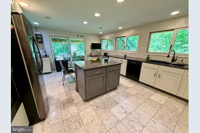 [Address not provided], Villanova, PA 19085 - Photo 20