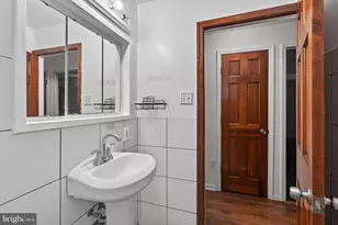 824 Quince Ln, Secane, PA 19018 - Photo 14