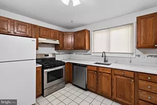 824 Quince Ln, Secane, PA 19018 - Photo 12