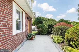 393 Grange Rd, Wayne, PA 19087 - Photo 2