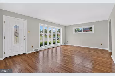1107 Evergreen Avenue, Folsom, PA 19033 - Photo 4