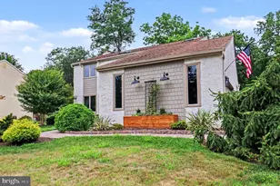 25 E Knowlton Rd, Media, PA 19063 - Photo 6