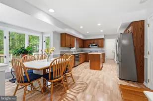 1137 Red Oak Dr, Garnet Valley, PA 19060 - Photo 4