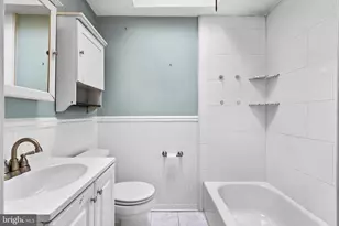 2210 Dermond Ave, Upper Darby, PA 19082 - Photo 10