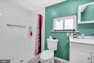 402 Market St, Marcus Hook, PA 19061 - Photo 24