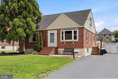 118 9th Avenue, Folsom, PA 19033 - Photo 1