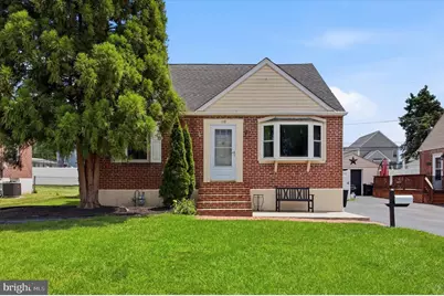 118 9th Avenue, Folsom, PA 19033 - Photo 2
