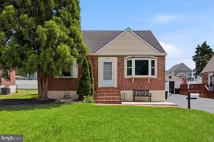 118 9th Ave, Folsom, PA 19033 - Photo 2