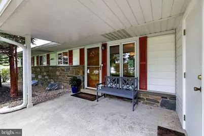 26 Rampart W, Media, PA 19063 - Photo 4