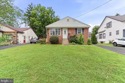 426 Sharp Avenue, Glenolden, PA 19036 - Photo 1