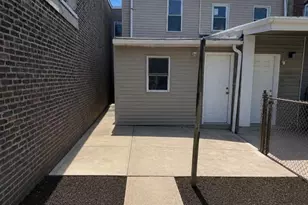 103 Thurlow St, Chester, PA 19013 - Photo 8