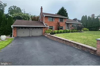 609 Hillside Avenue, Brookhaven, PA 19015 - Photo 1