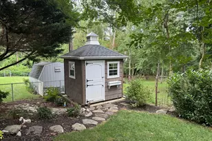 609 Hillside Ave, Brookhaven, PA 19015 - Photo 2