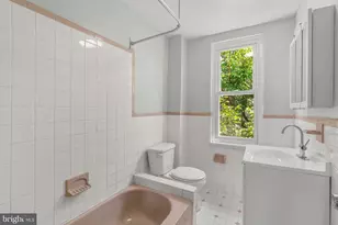 7052 Aberdeen Rd, Upper Darby, PA 19082 - Photo 20