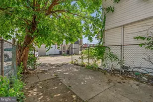 7052 Aberdeen Rd, Upper Darby, PA 19082 - Photo 26