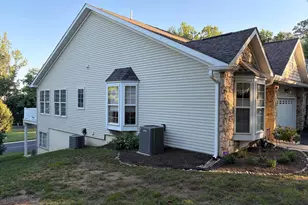1601 Country Club Dr, Springfield, PA 19064 - Photo 2