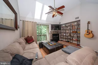 421 Derry Drive #421, Aston, PA 19014 - Photo 2