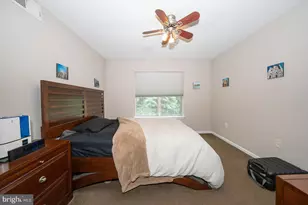 421 Derry Dr, Aston, PA 19014 - Photo 10