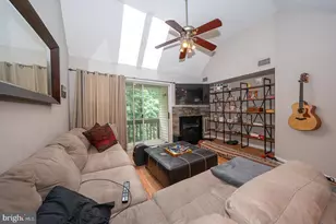421 Derry Dr, Aston, PA 19014 - Photo 8
