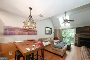 421 Derry Dr, Aston, PA 19014 - Photo 10
