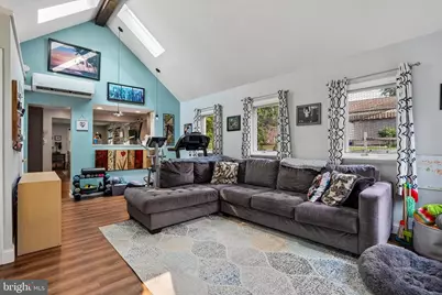 18 N Malin Road, Broomall, PA 19008 - Photo 12