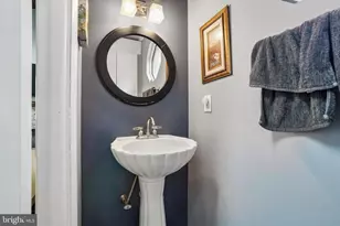 18 N Malin Rd, Broomall, PA 19008 - Photo 14