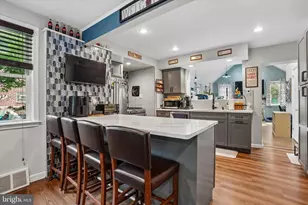 18 N Malin Rd, Broomall, PA 19008 - Photo 2