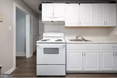 209 N 2nd Street, Darby, PA 19023 - Photo 8
