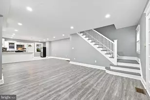 216 Woodlawn Ave, Collingdale, PA 19023 - Photo 4