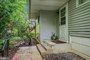 918 Ridley Creek Dr, Media, PA 19063 - Photo 2